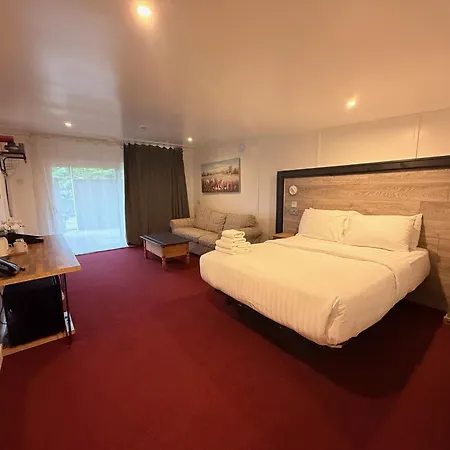 The Waterfront Lodges-2