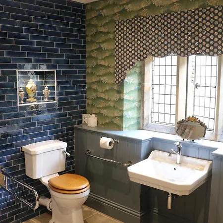 Hever Castle Luxury Bed And Breakfast-2