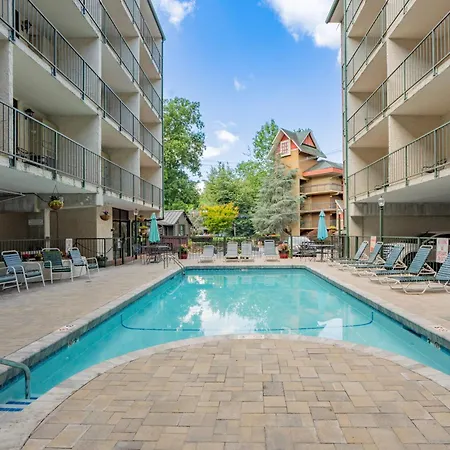 Oak Square Rentals-3