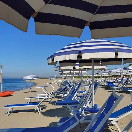 Santa Monica Resort-2