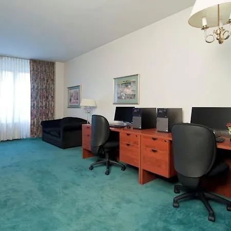 Murray Hill East Suites - Extended Stay-3