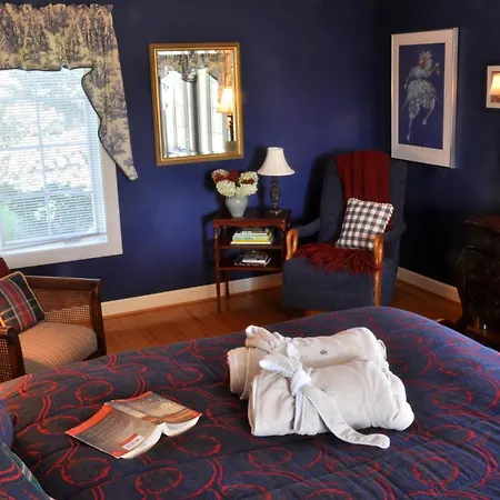 Inn At Huntingfield Creek-3