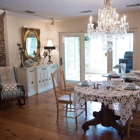 The Inn At White Oak-2