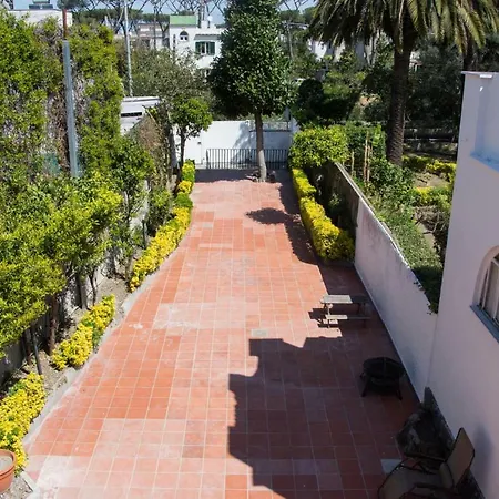 Villa Matilda Luxury B&B-3