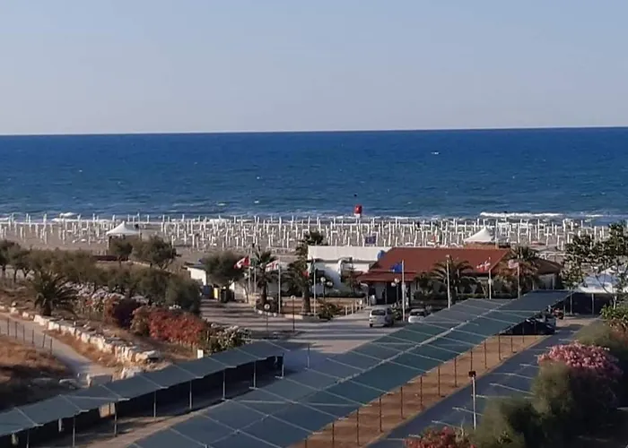 La Darsena Rooms & Parking Margherita Di Savoia