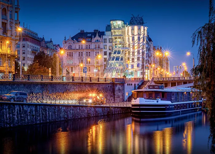 Dancing House Hotel - Tancici Dum