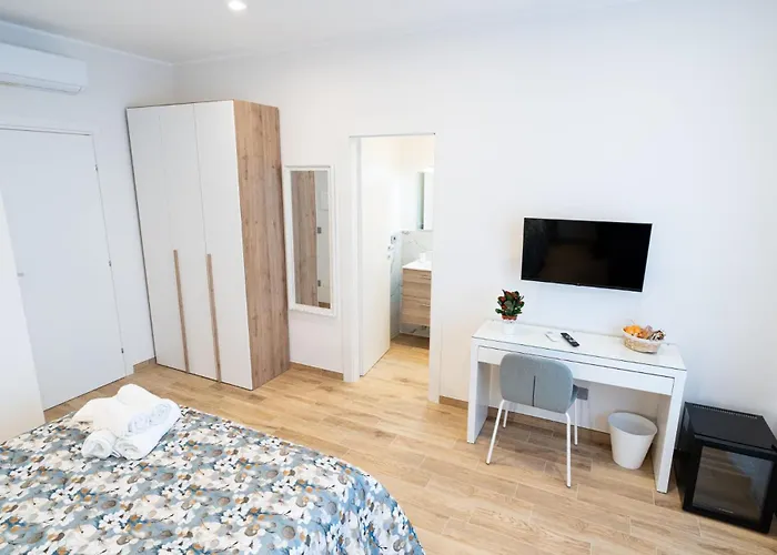 La dolce vita rooms