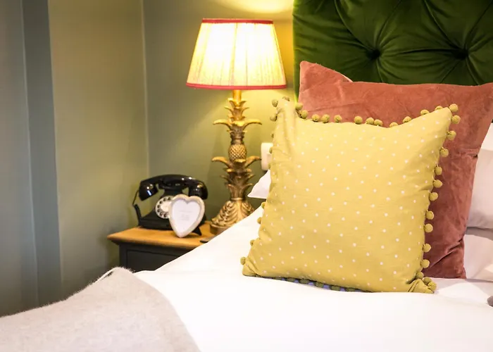 Leeds Castle Stable Courtyard Bed And Breakfast Maidstone