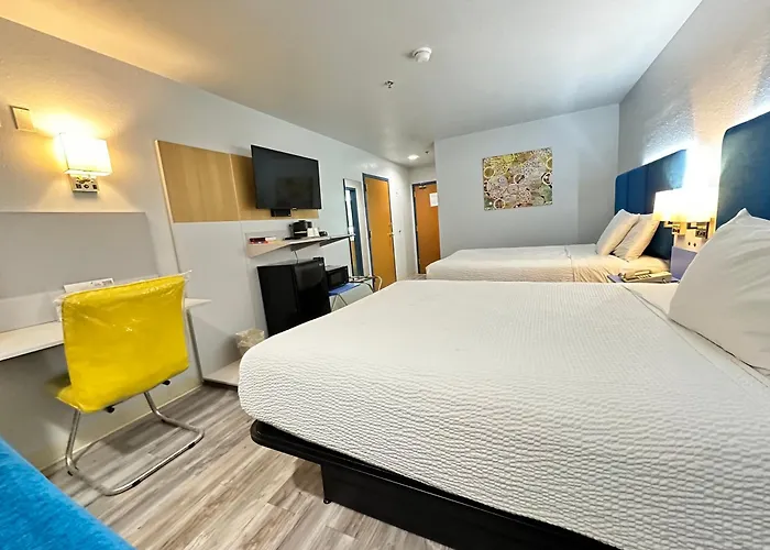 Microtel Inn & Suites By Wyndham Gallup - Pet Friendly