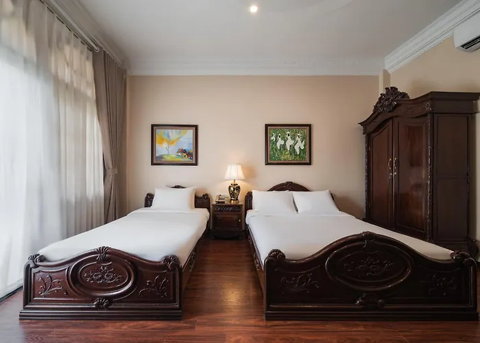 Hanoi Little Town Hotel