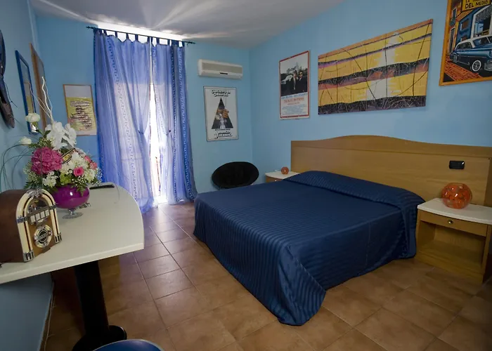 Hotel Cineholiday