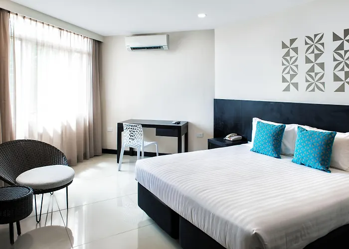 Tanoa International Dateline Hotel