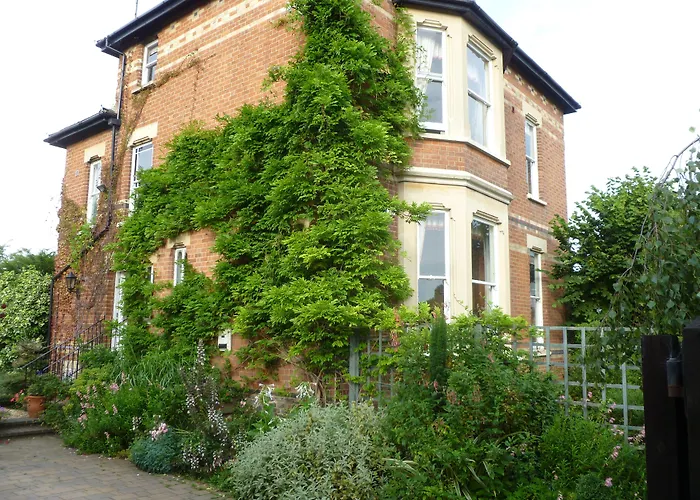 Laurel House