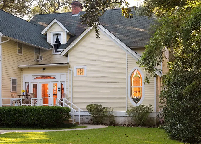 Magnolia Springs Bed And Breakfast