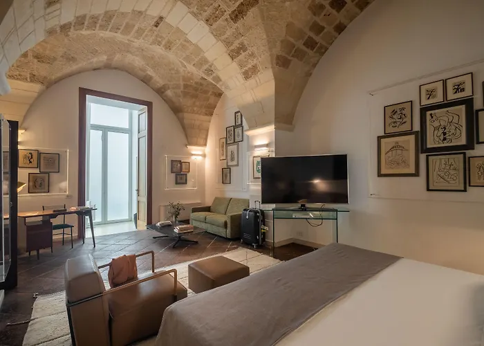 Palazzo Bozzi Corso by La Fiermontina