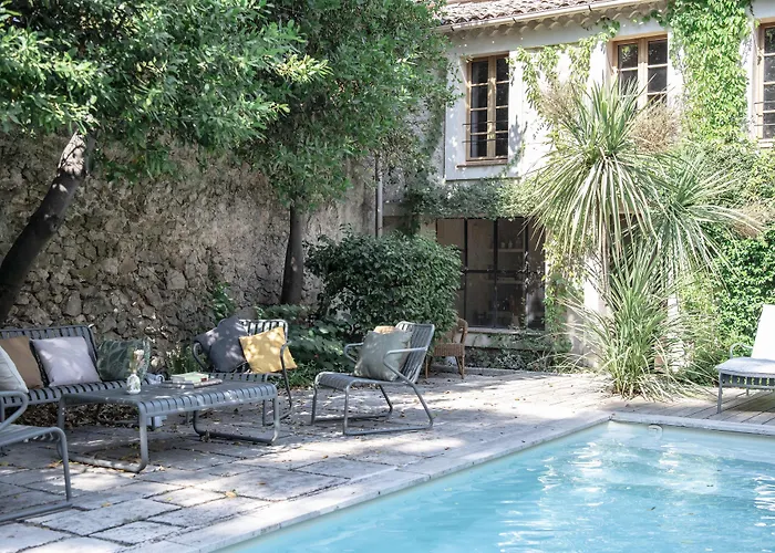 Maison Sumiane - Maison d hotes et locations avec piscine Brignoles