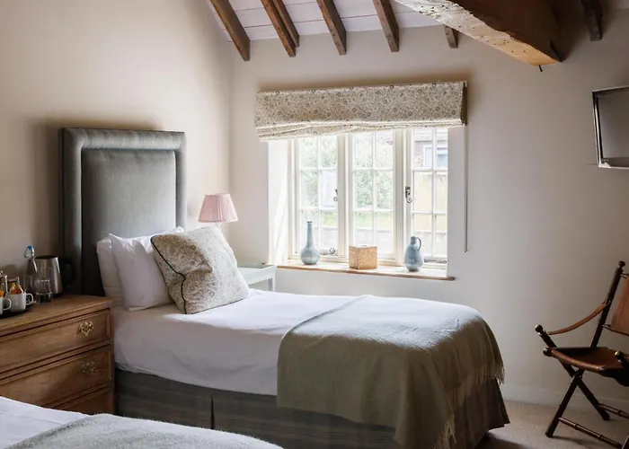 The Three Daggers Bed & Breakfast Edington 