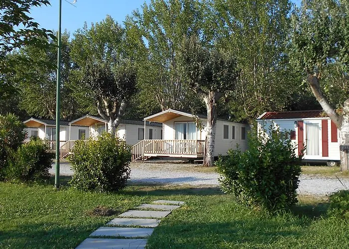 Iron Gate Marina3B