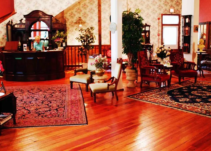 Grand Central Hotel Eureka Springs