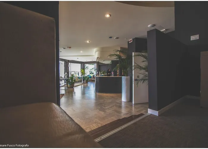 Hotel Caraibi - Breakfast Until 11-00&Dinner-Mirabilandia Partner Milano Marittima
